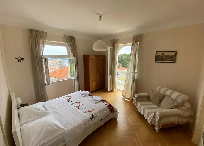 Paula's Apartamento *